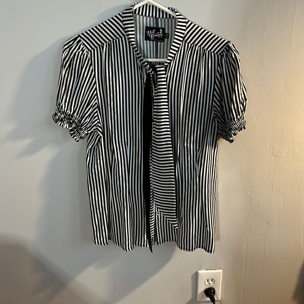 Never worn black and white tie dress shirt